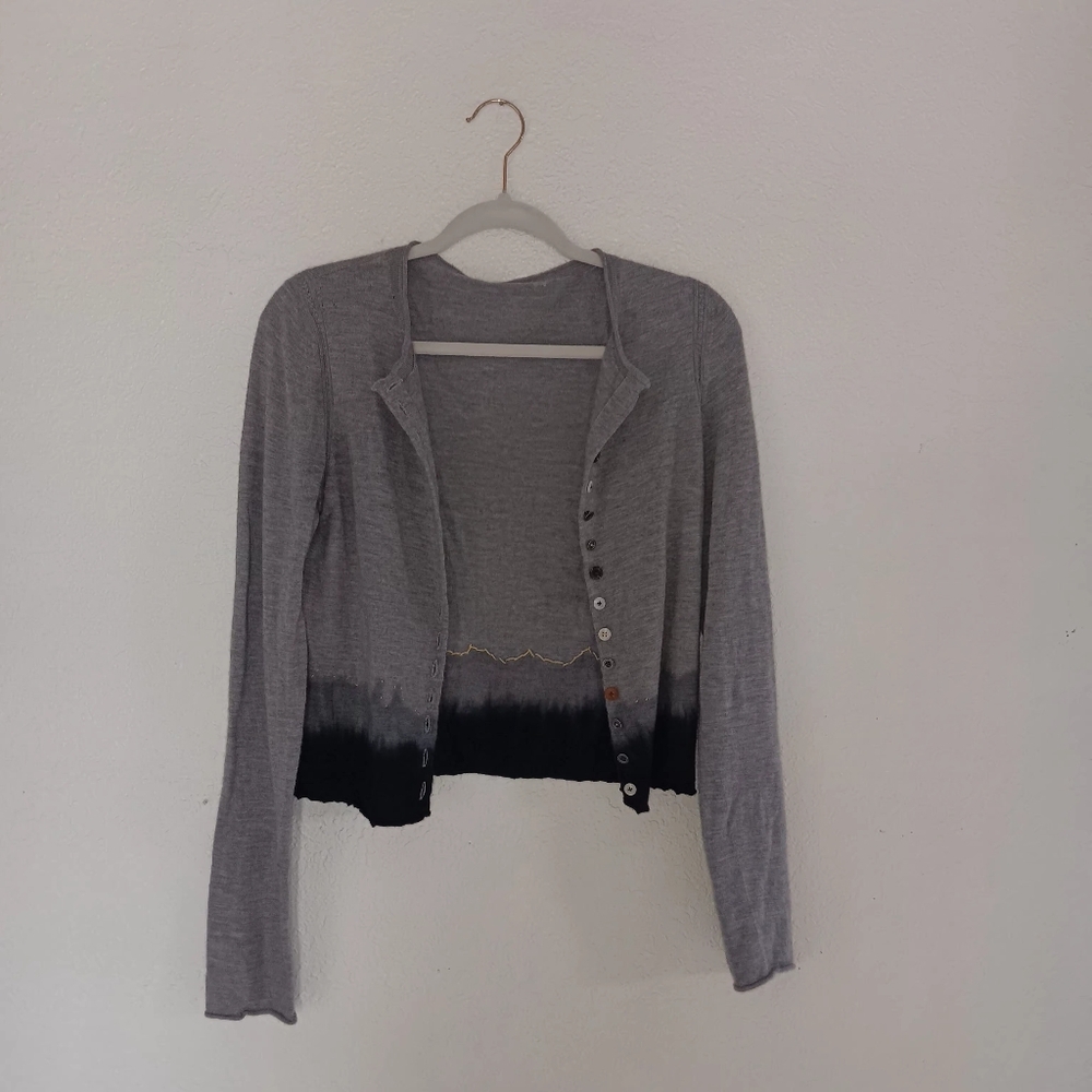 Yigal Azrouel 100% CASHMERE cardigan. Size Medium. Gray.